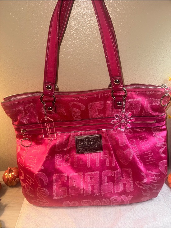 Coach Handbags - Coach Poppy Hot Pink storypatch sig Shoulder Tote w/2 poppy bag charms